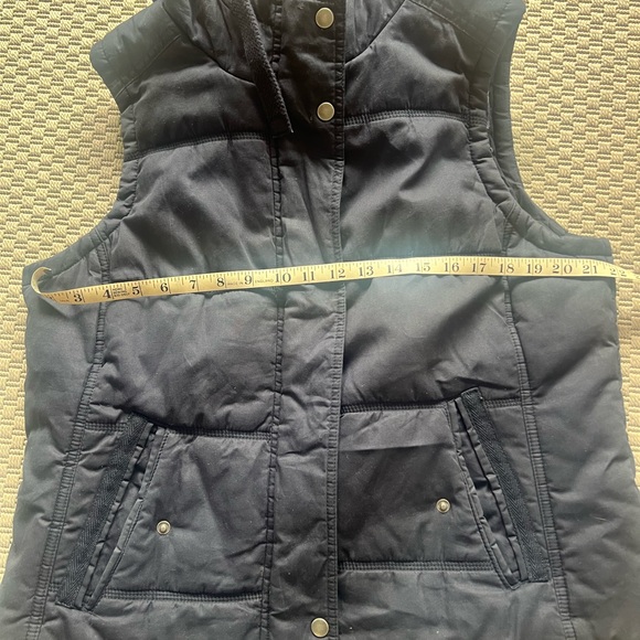 Marks and Spencer’s padded Gilet / vest. UK size 16 US size 12 - Picture 4 of 9